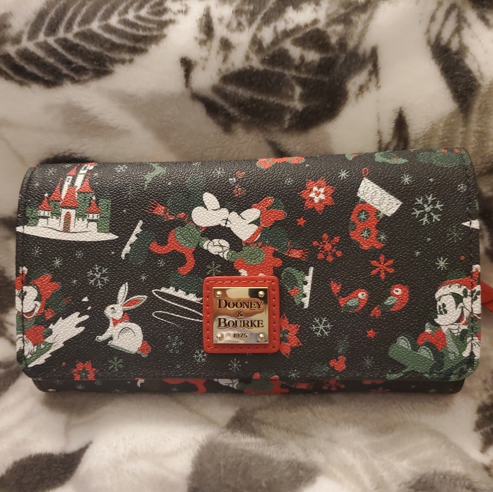 Disney Dooney & Bourke Woodland Winter Crossbody